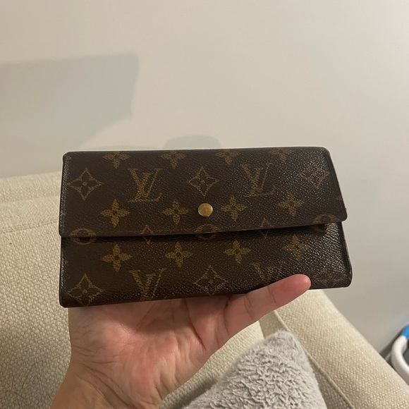 Wallet - Picture 1 of 1